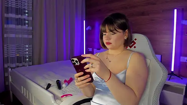 Elizabeth Hottie  online show from 02/11/26, 11:43