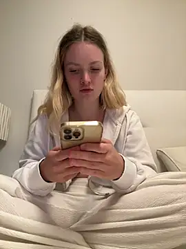 mariemelissah online show from 03/07/25, 05:17