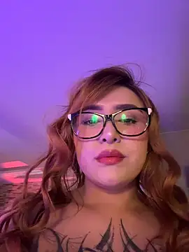 vanesaa blake online show from 12/04/25, 02:10