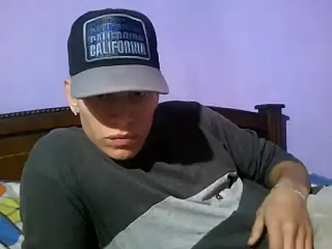 Snapshot of kaninrubio90 chatting on 01/04/25, 07:45 kaninrubio90 online show from 01/04/25, 07:45