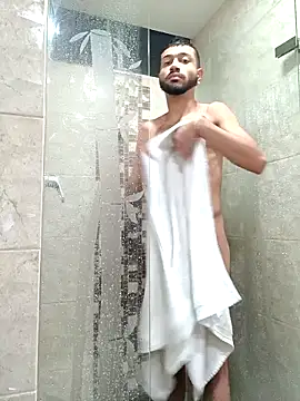 Snapshot of Aron_Baylor chatting on 10/12/25, 11:59 Aron Baylor online show from 10/12/25, 11:59