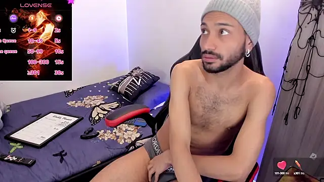 Snapshot of Aron_Baylor chatting on 10/21/25, 09:21 Aron Baylor online show from 10/21/25, 09:21