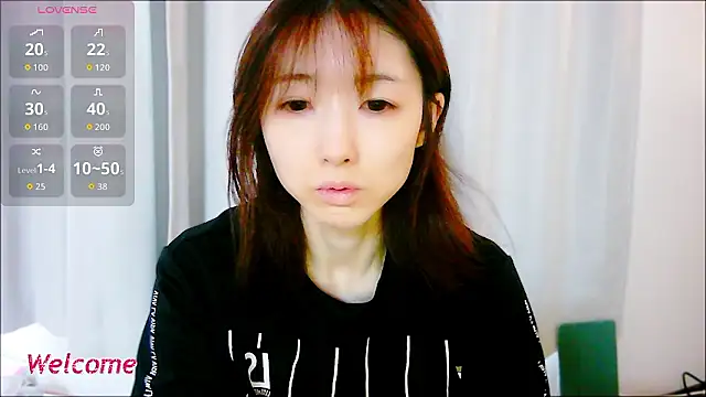 Snapshot of Love_me_Eri_ chatting on 09/29/25, 10:58 Love me Eri online show from 09/29/25, 10:58