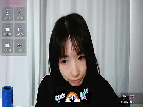 Snapshot of Love_me_Eri_ chatting on 10/14/25, 12:00 Love me Eri online show from 10/14/25, 12:00