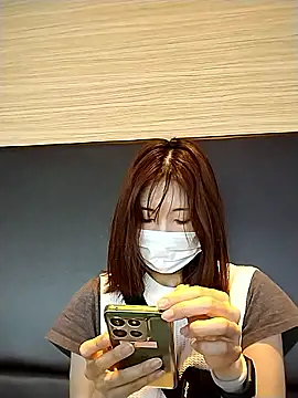 Love me Eri  online show from 05/11/26, 08:09