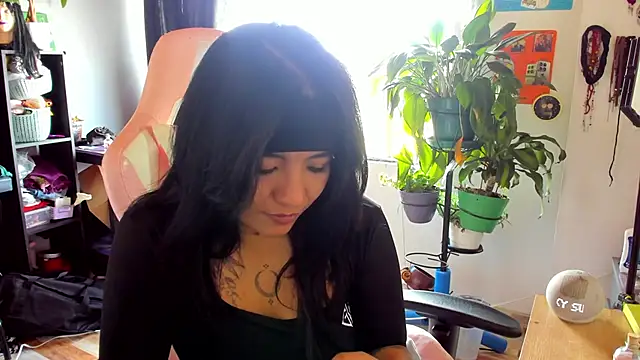 annie walker6 online show from 02/18/26, 07:54