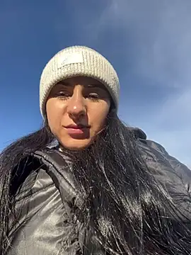 JenniferEdith online show from 12/17/24, 12:11