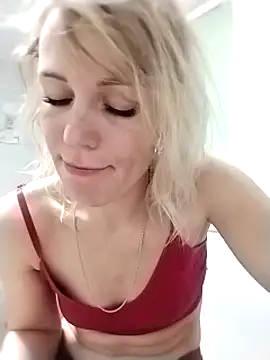 Snapshot of Linda_Gregory chatting on 12/09/24, 02:34 Linda Gregory online show from 12/09/24, 02:34