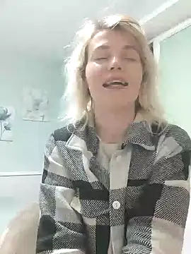 Snapshot of Linda_Gregory chatting on 01/31/25, 11:35 Linda Gregory online show from 01/31/25, 11:35