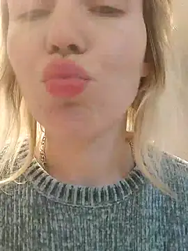 Snapshot of Linda_Gregory chatting on 02/11/25, 11:22 Linda Gregory online show from 02/11/25, 11:22