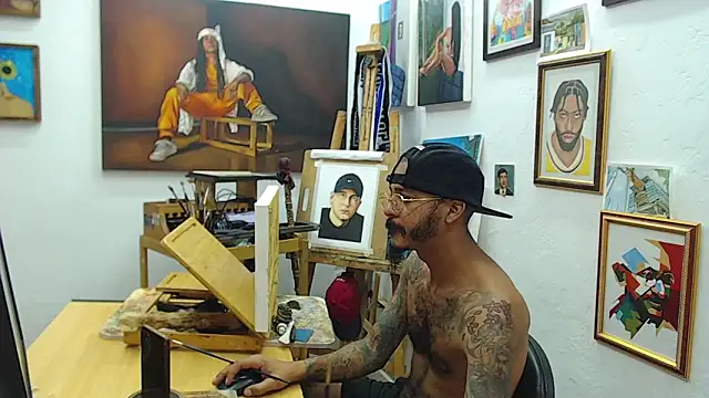 Snapshot of color_beat17 chatting on 02/22/25, 01:35 color beat17 online show from 02/22/25, 01:35