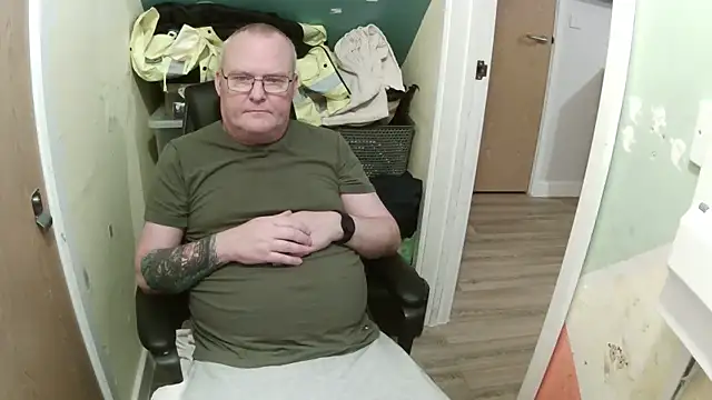 FriendlyDave online show from 02/05/25, 06:59