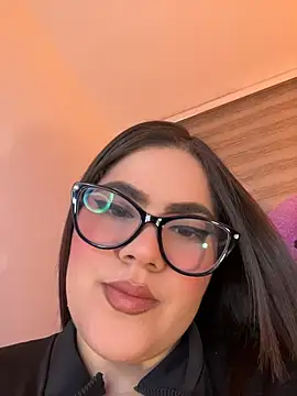 Valenhillxh online show from 07/14/26, 04:28