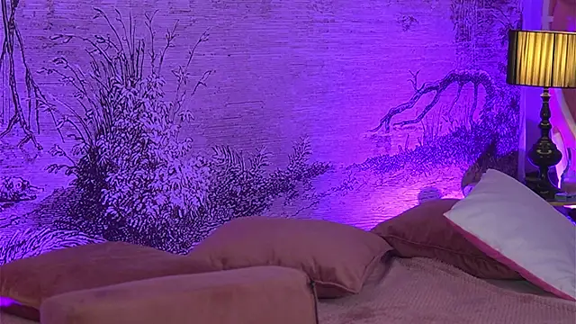 YamiraKim online show from 11/08/25, 07:01