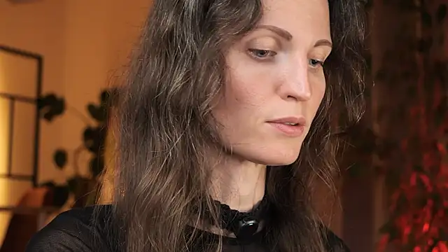 yulladao online show from 10/26/25, 05:30