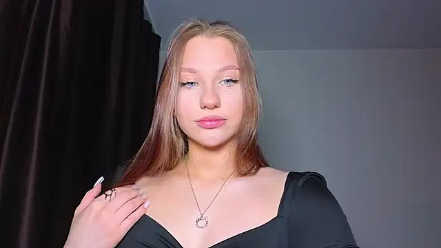 MiaKeler online show from 02/12/25, 09:33