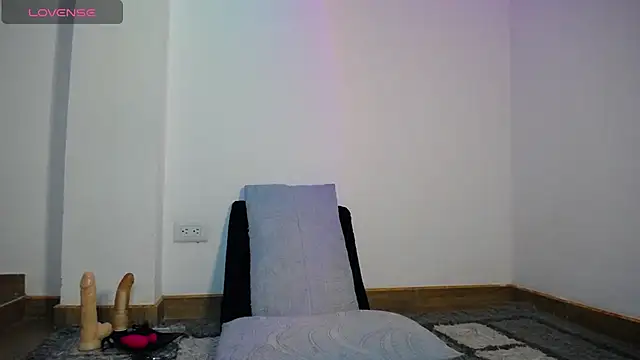 Snapshot of monkeywillwhite chatting on 01/08/25, 12:47 monkeywillwhite online show from 01/08/25, 12:47