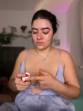 Lia flowers online show from 01/11/25, 11:24