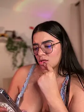 Lia flowers online show from 01/20/25, 04:54