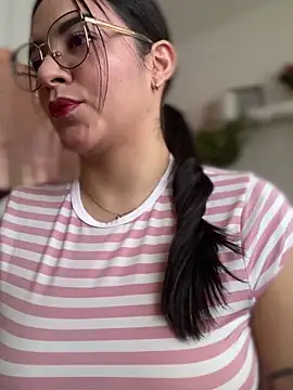 Lia flowers online show from 02/09/25, 07:41