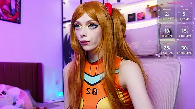 HolliWould  online show from 03/27/26, 10:04