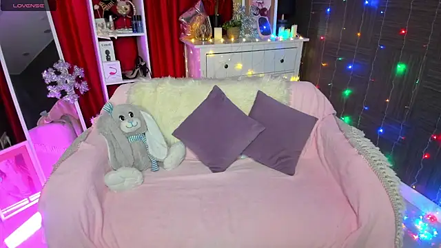 Snapshot of Queen_baby chatting on 01/12/25, 01:53 Queen baby online show from 01/12/25, 01:53