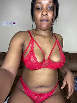 Snapshot of sweetestval chatting on 12/08/24, 06:17 sweetestval online show from 12/08/24, 06:17