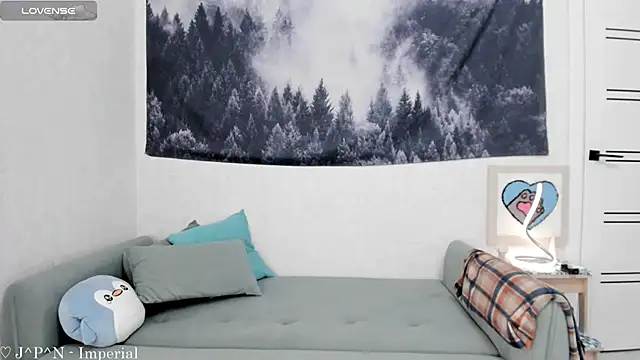 Snapshot of SolarAlice chatting on 02/26/25, 06:54 SolarAlice online show from 02/26/25, 06:54