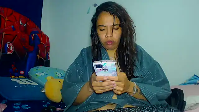 AmaraRoberts420 online show from 12/20/24, 11:05