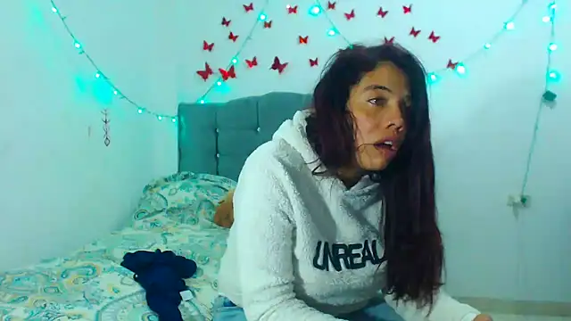 AmaraRoberts420 online show from 01/20/25, 02:53