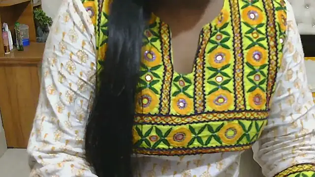 esita 1212 online show from 02/13/26, 02:07