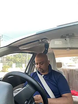 Dick 6inches online show from 11/16/25, 04:07