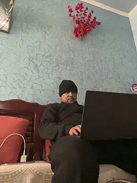 Dick 6inches online show from 12/20/25, 08:10