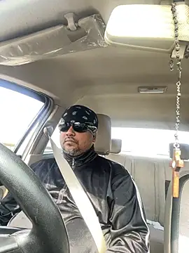 Dick 6inches online show from 06/04/26, 03:12