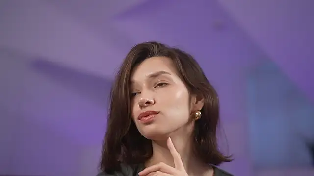 Snapshot of VivianLy_ chatting on 01/09/25, 07:52 VivianLy online show from 01/09/25, 07:52