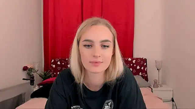 OliviaKisss online show from 02/08/25, 03:52