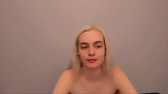 OliviaKisss online show from 01/14/26, 08:47