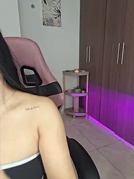 Snapshot of heyshaa chatting on 02/26/26, 08:41 heyshaa online show from 02/26/26, 08:41