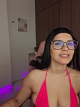 heyshaa online show from 04/18/26, 08:31