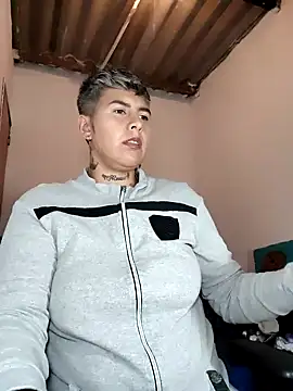 Yessi rousse online show from 04/11/26, 01:32