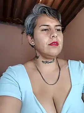 Snapshot of Yessi_rousse chatting on 06/04/26, 02:39 Yessi rousse online show from 06/04/26, 02:39