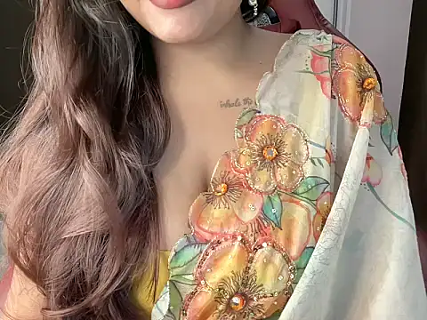 shanayaaa 1 online show from 02/17/26, 06:47