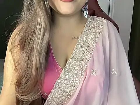 shanayaaa 1 online show from 02/18/26, 06:48