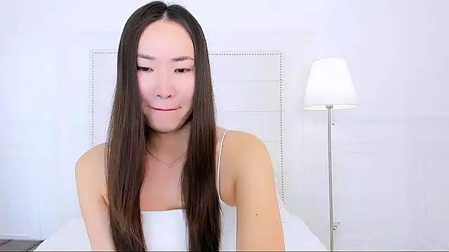 NaomiYuu online show from 07/01/26, 01:40