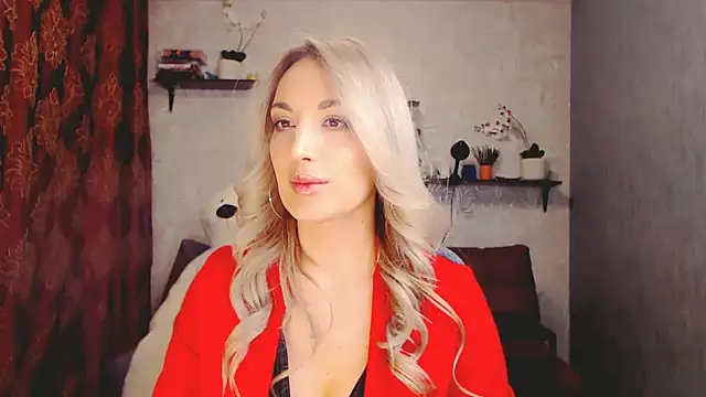 MillaXQueen online show from 01/30/25, 02:58