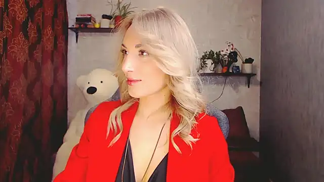 MillaXQueen online show from 03/15/25, 05:19