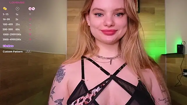 Snapshot of Hottie_Jane chatting on 01/12/25, 03:49 Hottie Jane online show from 01/12/25, 03:49