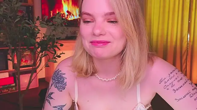 Hottie Jane online show from 07/04/26, 12:33
