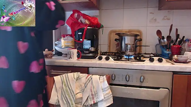 martachatte online show from 10/21/25, 07:53