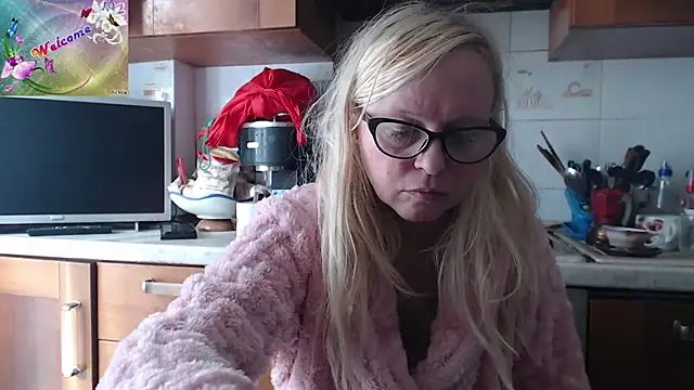 martachatte online show from 12/02/25, 09:47